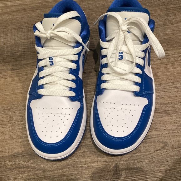 Jordan 1 low women’s - Picture 3 of 5